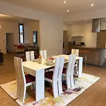 Moderne En Centre-ville De Pour 4 Personnes Avec Wifi - Fr-1-489-570 * Moulins (Allier)