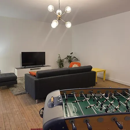 Moderne En Centre-ville De Pour 4 Personnes Avec Wifi Lägenhet