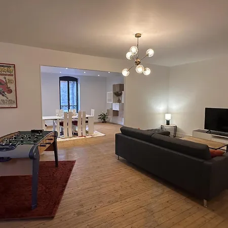 Moderne En Centre-ville De Pour 4 Personnes Avec Wifi * Moulins (Allier)