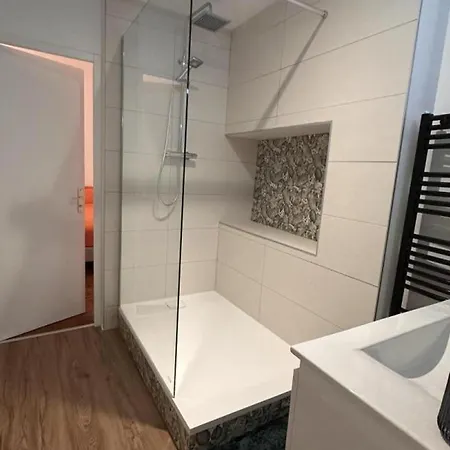 Moderne En Centre-ville De Pour 4 Personnes Avec Wifi Lägenhet Moulins (Allier)