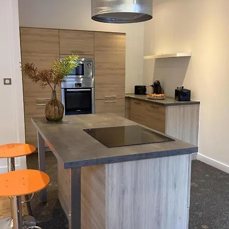 Moderne En Centre-ville De Pour 4 Personnes Avec Wifi Lägenhet
